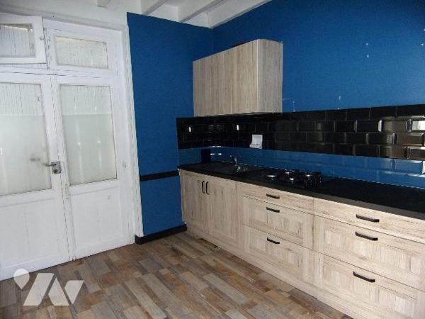 ENSEMBLE DE DEUX LOGEMENTS INDEPENDANTS