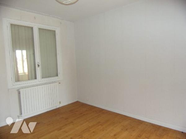 ENSEMBLE DE DEUX LOGEMENTS INDEPENDANTS