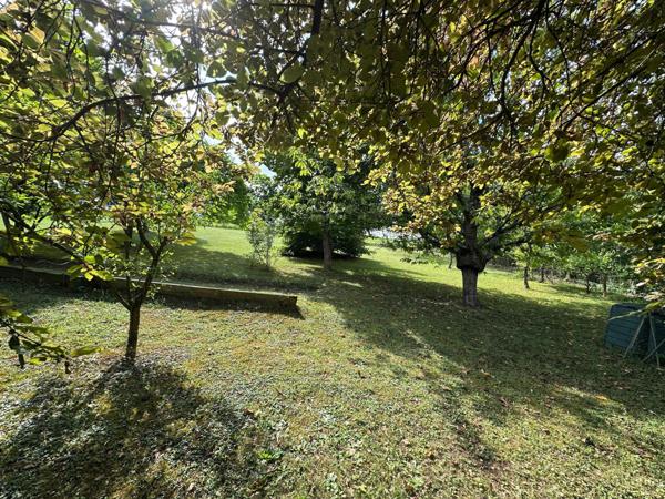 Maison à NOE, 89320 - 6 pièces 150m²