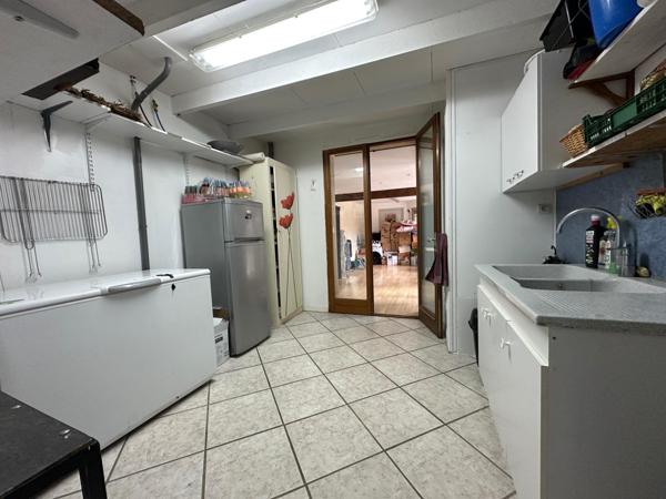 Maison à NOE, 89320 - 6 pièces 150m²