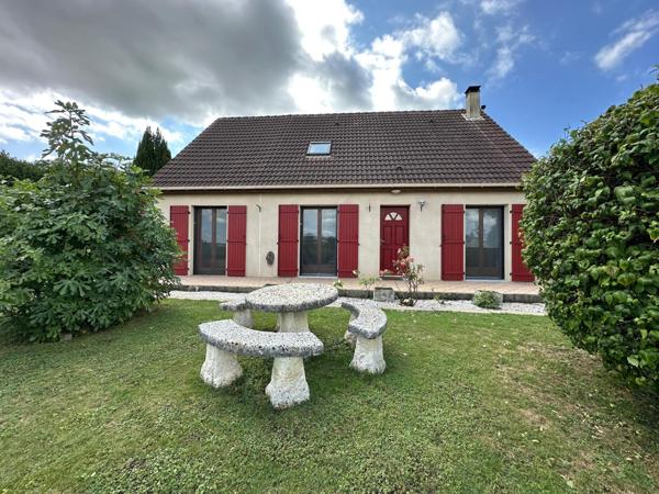 Maison à NOE, 89320 - 6 pièces 150m²