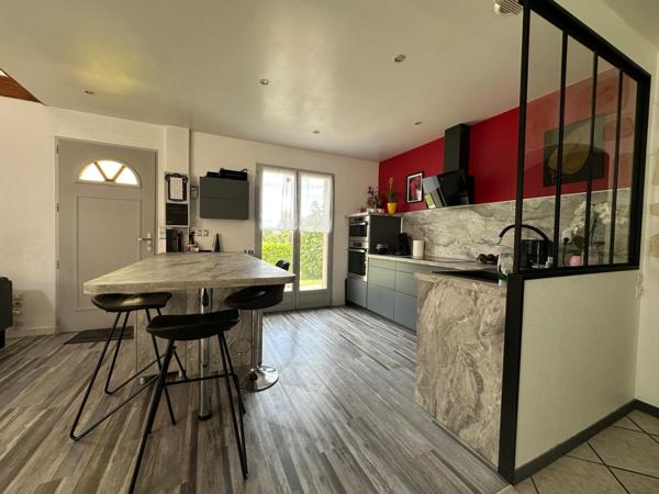 Maison à NOE, 89320 - 6 pièces 150m²