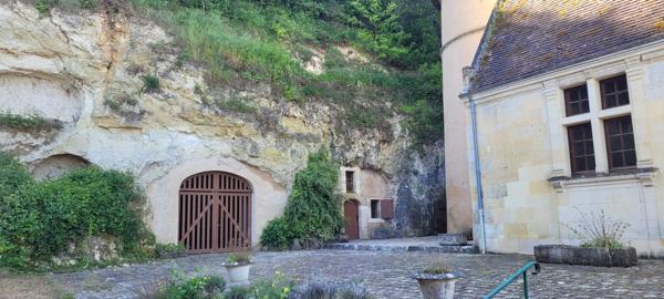 Immobilier Montoire-sur-le-Loir (41800) – Manoir 154m2 – 523 000 €