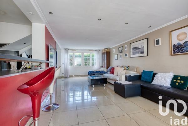 Maison traditionnelle 6 pièces de 152 m² à Floirac (33270)