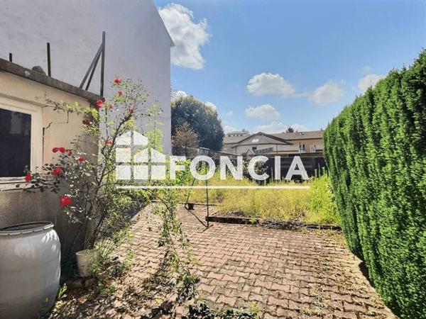 À vendre Immeuble 109 m² - Monistrol-sur-loire 43120