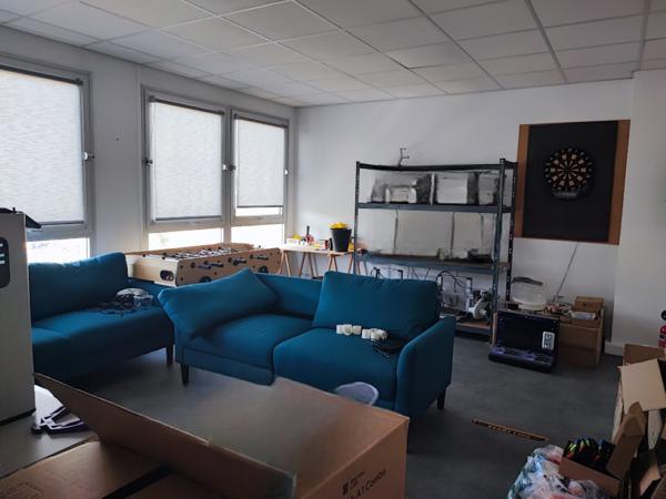 A VENDRE - LIMOGES SECTEUR JOURDAN - 166 m² de bureaux transformables en appartement avec parking