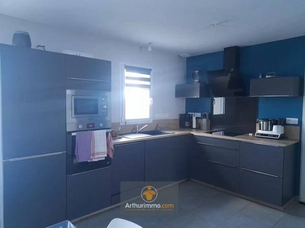 Location Maison 77 m2 à Les Velluire-sur-Vendée