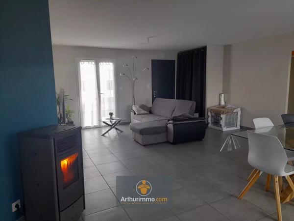 Location Maison 77 m2 à Les Velluire-sur-Vendée