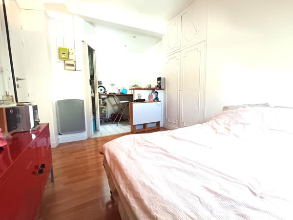 Studio au calme très proche Gare Saint-Lazare