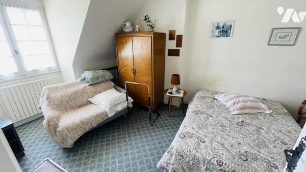 PLOUHARNEL : Maison familiale de 140 m² avec jardin constructible, proche du bourg et des plages