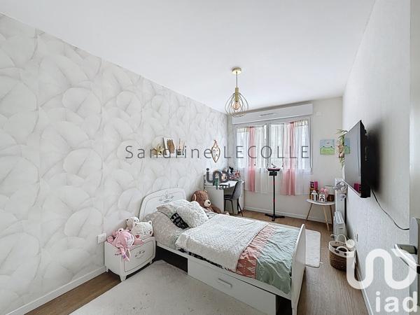 Appartement à vendre 4 pièces 84 m² Saint-Thibault-des-Vignes