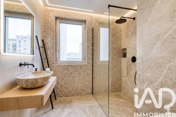 Appartement à vendre 5 pièces 103,82 m² Paris 19