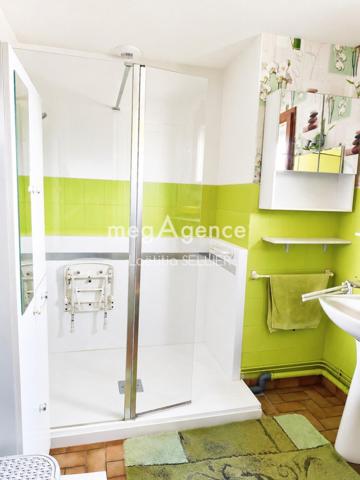 Maison à Montluçon, 03100 - 4 pièces 99m²