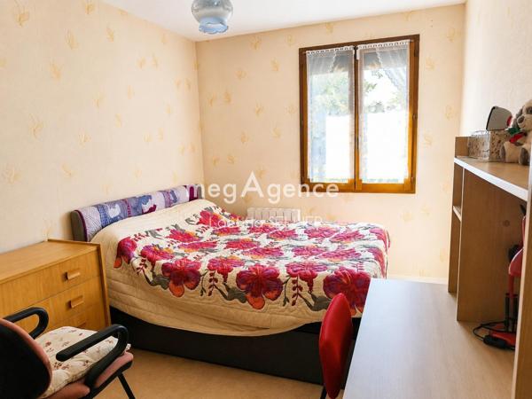 Maison à Montluçon, 03100 - 4 pièces 99m²