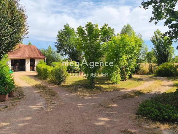 Maison à Montluçon, 03100 - 4 pièces 99m²