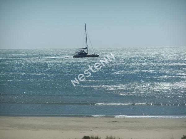 En première ligne dans résidence très prisée vaste appartement de type 5 avec Vue Mer
