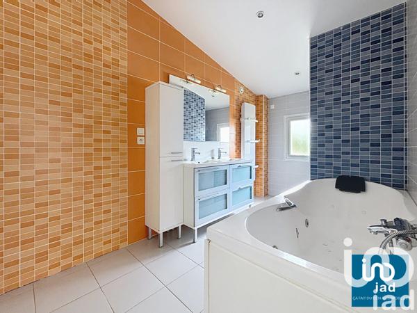 Maison à vendre 10 pièces 180 m² Preignan