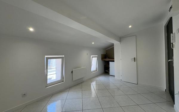 Appartement à vendre    1 pièce • 12,44 m2 Sète