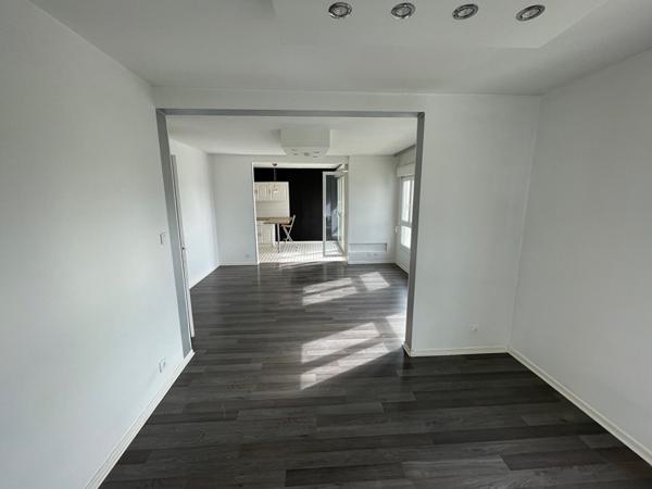 À LOUER ! SPACIEUX T3 AVEC BALCON ! LA VERPILLIÈRE (38290)