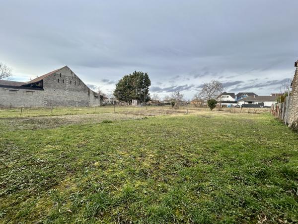 Biesheim (68600) Terrain 8,46A semi viabilisé, Biesheim