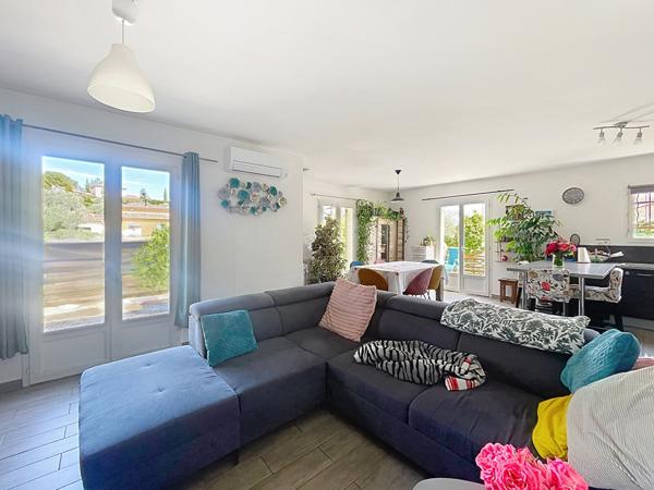 Maison Valensole de plain-pied, 3 pièces, 81.9 m2 habitables