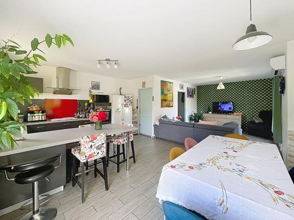 Maison Valensole de plain-pied, 3 pièces, 81.9 m2 habitables