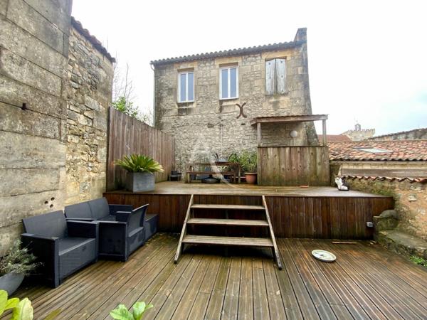 Immeuble mixte commercial et habitation