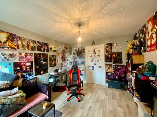 Immeuble mixte commercial et habitation