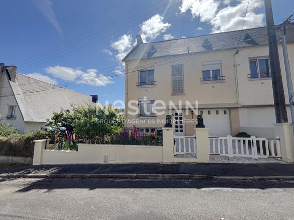 LANDERNEAU - Proche centre ville - Maison de 6 pièces avec 4 chambres