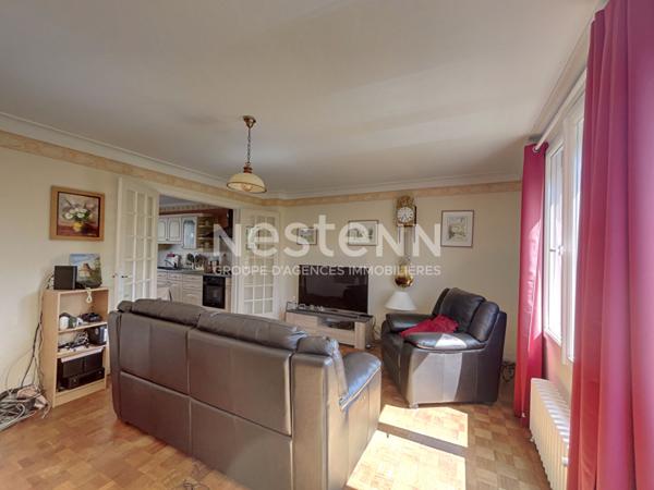 LANDERNEAU - Proche centre ville - Maison de 6 pièces avec 4 chambres