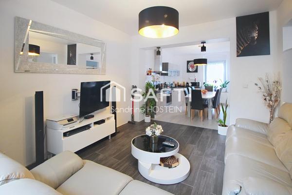 Maison mitoyenne rénovée de 120m2 hab avec 2 terrasses.