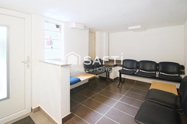 Maison mitoyenne rénovée de 120m2 hab avec 2 terrasses.