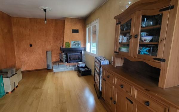 Maison à vendre    4 pièces •  Arnac-la-Poste