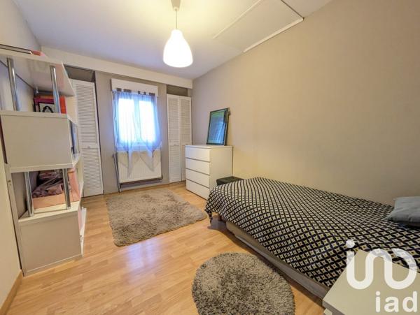 Maison traditionnelle 8 pièces de 152 m² à Tremblay-en-France (93290)