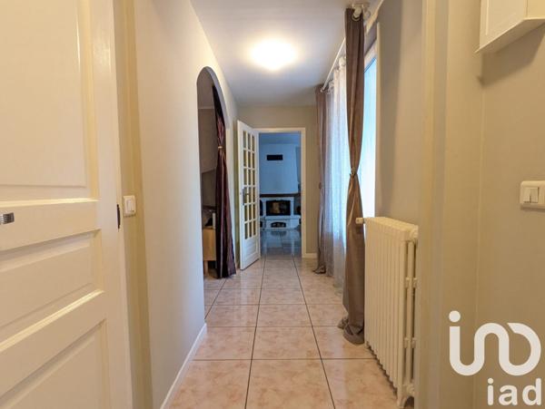 Maison traditionnelle 8 pièces de 152 m² à Tremblay-en-France (93290)