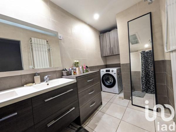 Maison traditionnelle 8 pièces de 152 m² à Tremblay-en-France (93290)