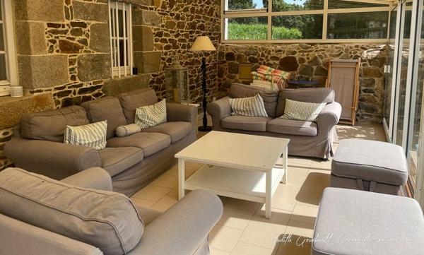 Maison de maître Pleguien  290m2 sur 7200 m2 de terrain
