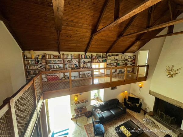Maison de maître Pleguien  290m2 sur 7200 m2 de terrain