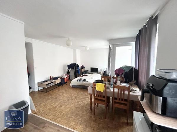 Appartement à louer 3 pièces 68.59m² Valenciennes (59300)