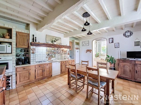 A Vendre Maison de caractère de 205 m² avec piscine, parc, dépendances et point d'eau naturel
