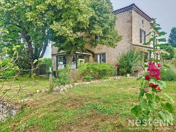 A Vendre Maison de caractère de 205 m² avec piscine, parc, dépendances et point d'eau naturel