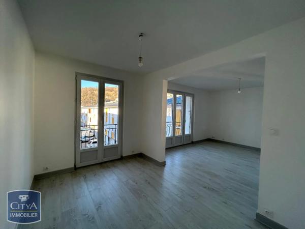 Appartement à louer 4 pièces 65.4m²