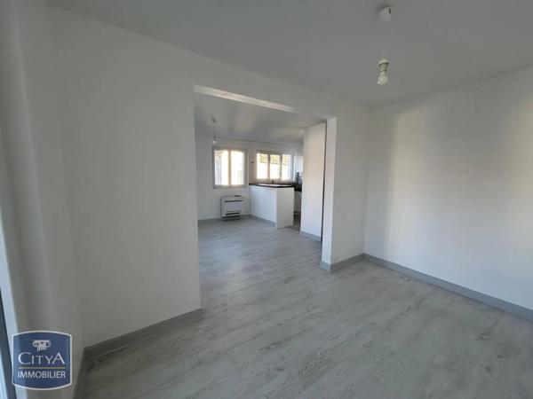Appartement à louer 4 pièces 65.4m²