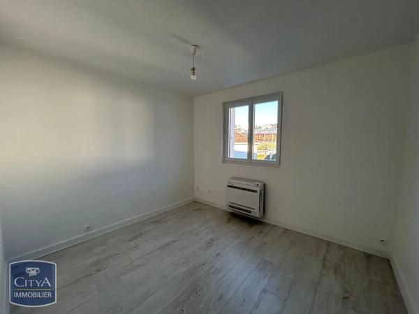 Appartement à louer 4 pièces 65.4m²