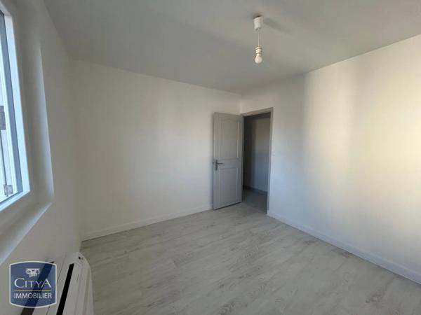 Appartement à louer 4 pièces 65.4m²