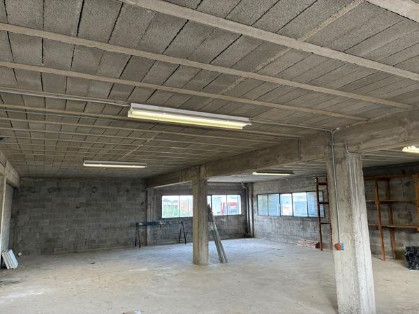 Local Commercial
        
        - 150 m² 154 000 €*