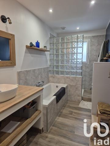 Maison à vendre 5 pièces 117 m² Périgny