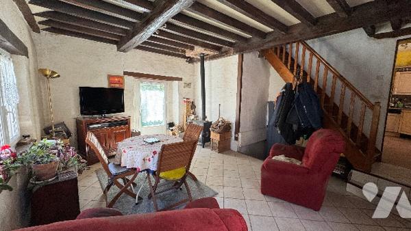 Maison en pierres à vendre à JANVILLE EN BEAUCE en Eure-et-Loir (28310)