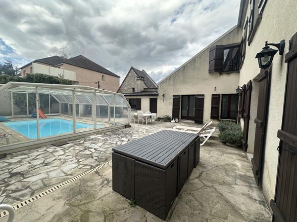 Maison 12 pièces - 223 m²