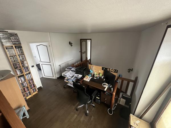 Maison 12 pièces - 223 m²